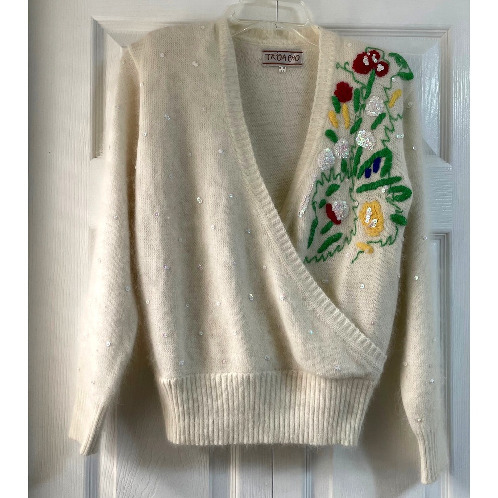 Vintage Troa Cho Embroidered Floral‎ Sequin Cardigan Sweater Cream Size Small US
